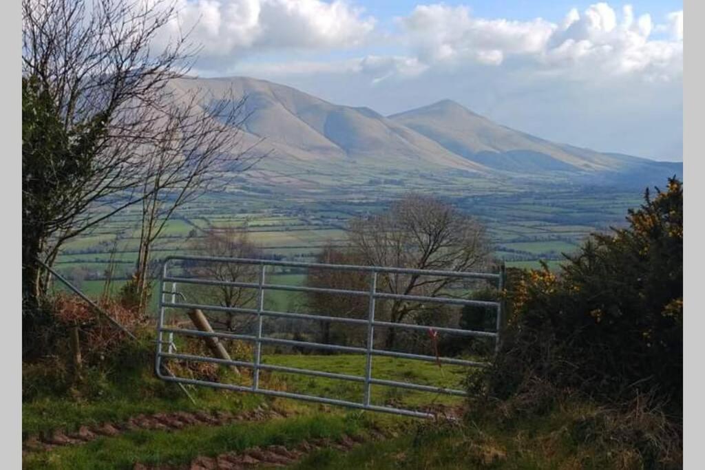 Corderry Farmhouse, Idyllic Cottage Amid 250 Acres Lisvernane Exteriör bild